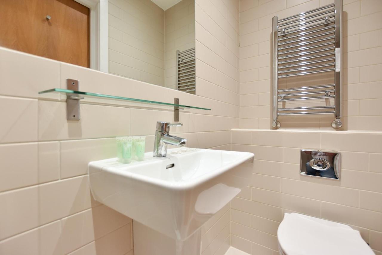 St James House Serviced Apartments By Concept Apartments Лондон Экстерьер фото